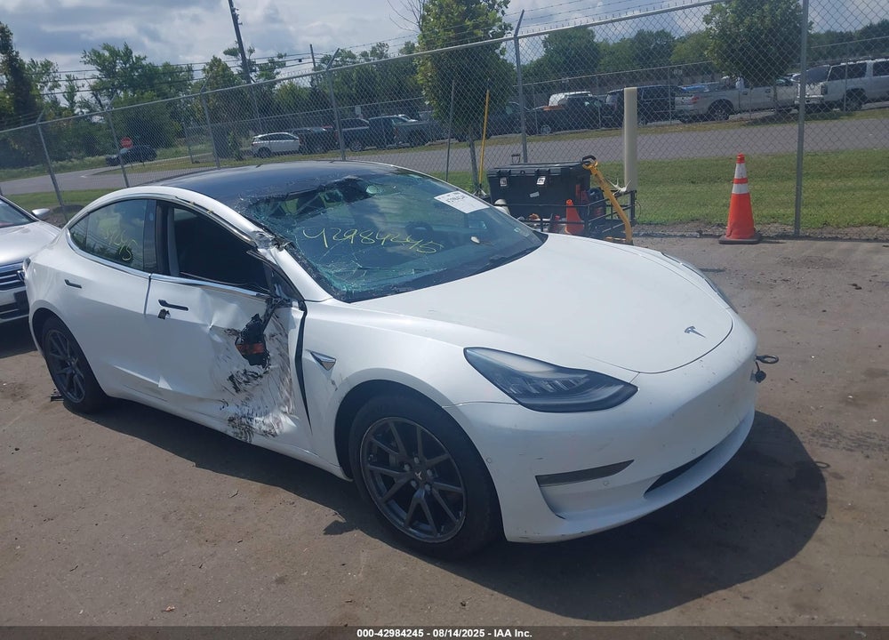 2019 TESLA MODEL 3 LONG RANGE/PERFORMANCE VIN: 5YJ3E1EB9KF493390