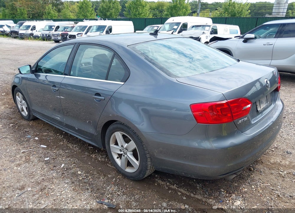 2014 VOLKSWAGEN JETTA VIN: 3VWLL7AJ9EM369736