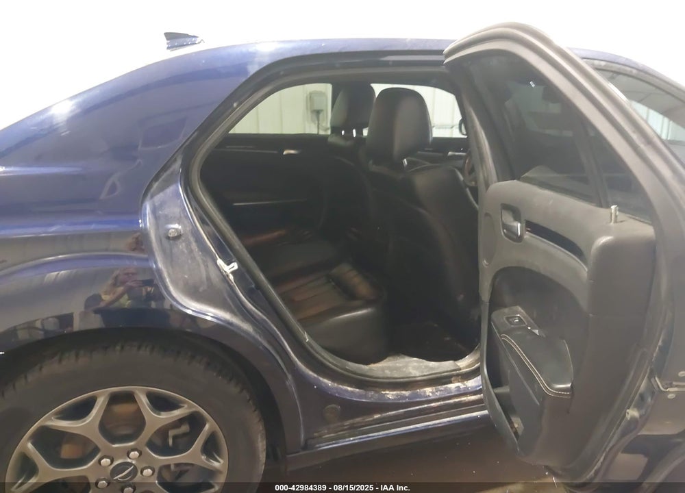 2017 CHRYSLER 300 VIN: 2C3CCAGGXHH597327