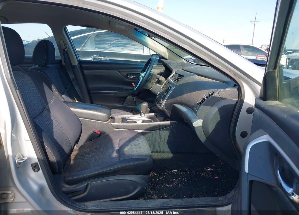 2017 NISSAN ALTIMA VIN: 1N4AL3AP5HN311369
