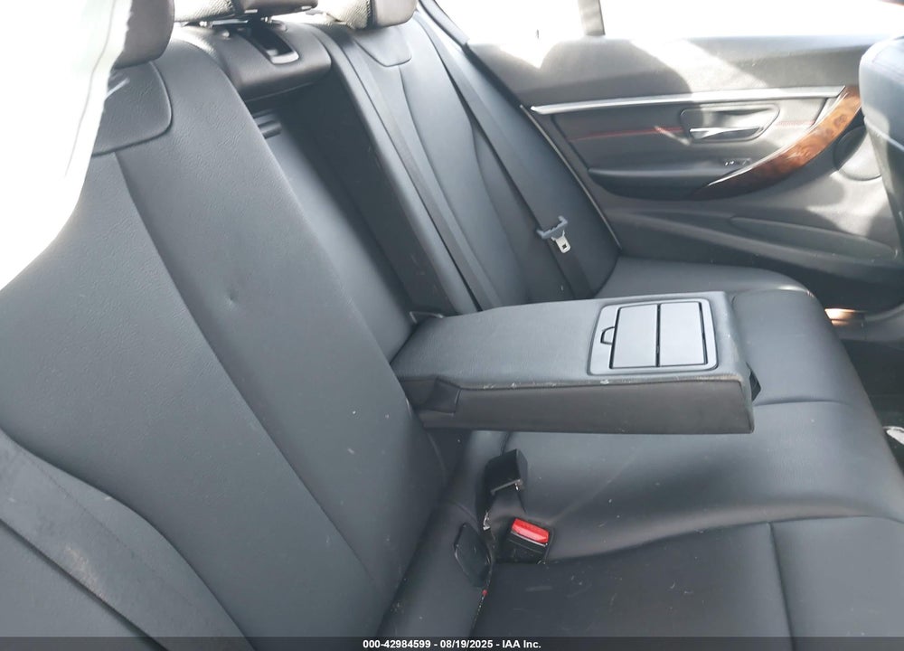 2016 BMW 3 SERIES VIN: WBA8E7C57GK572893