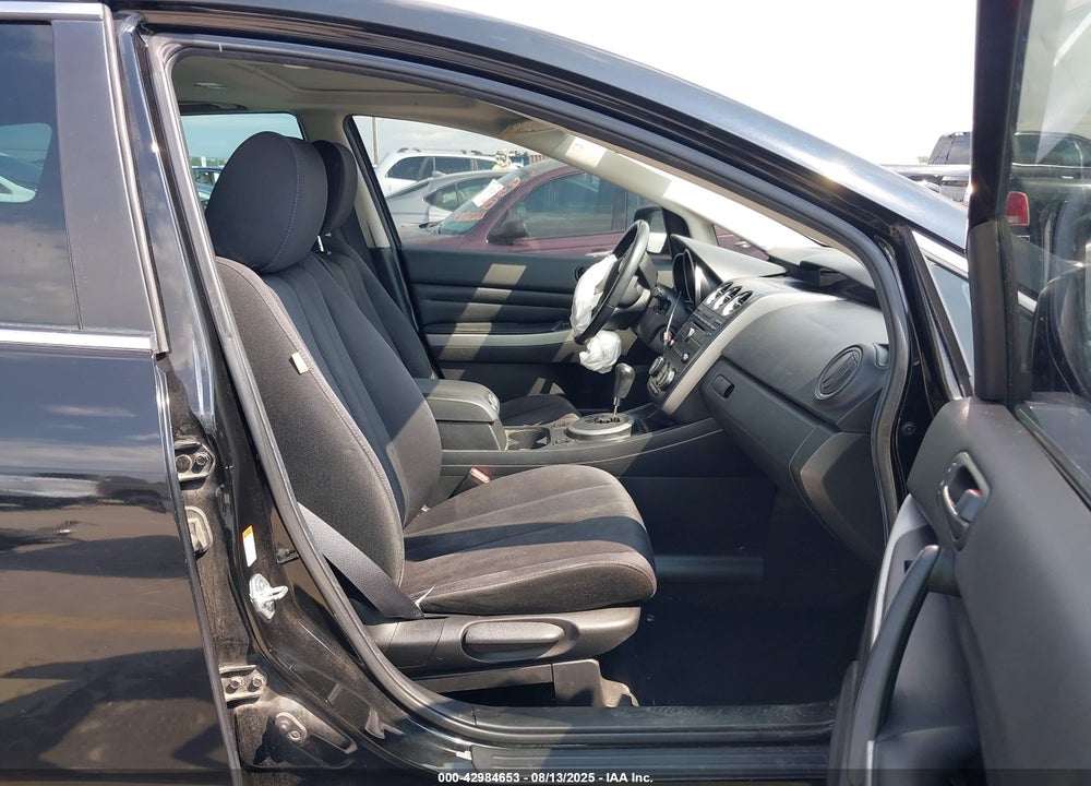 2011 MAZDA CX-7 I SPORT VIN: JM3ER2B51B0375681