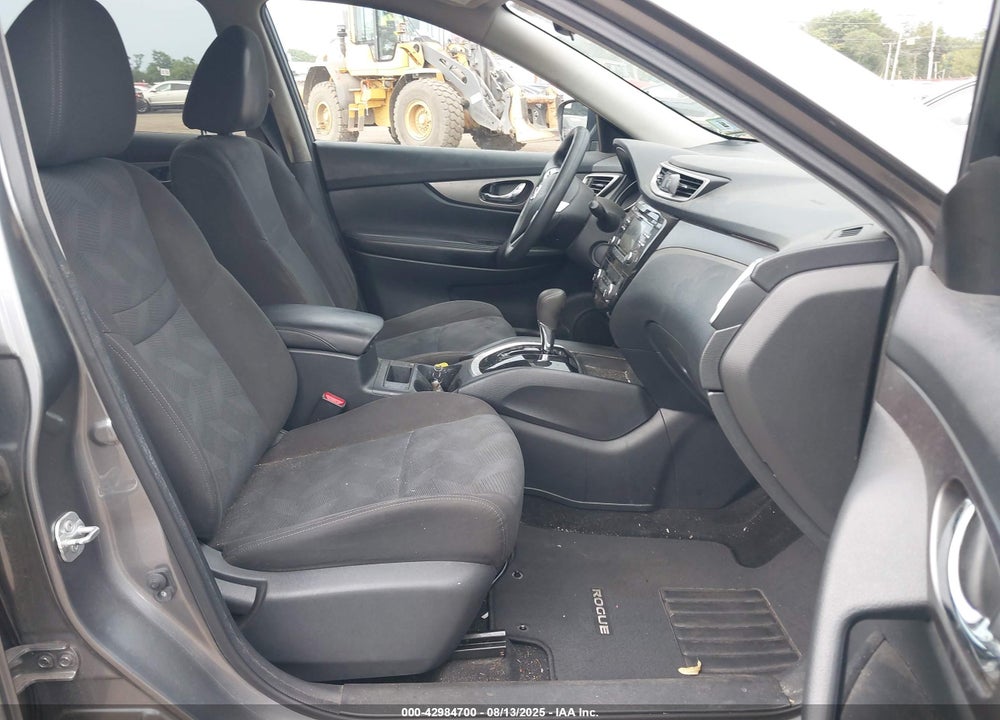 2016 NISSAN ROGUE VIN: KNMAT2MV0GP618742