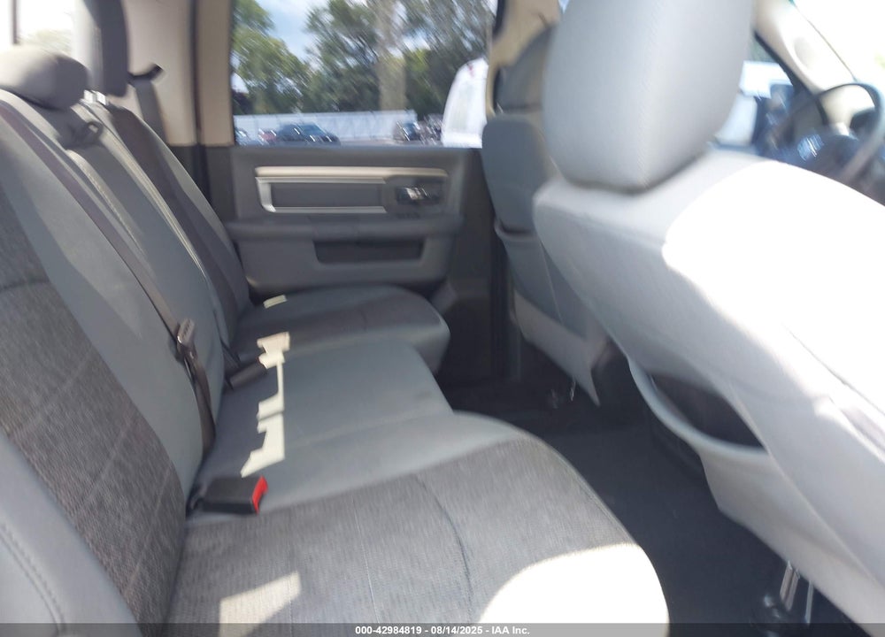 2018 RAM 1500 VIN: 1C6RR6LG4JS209294