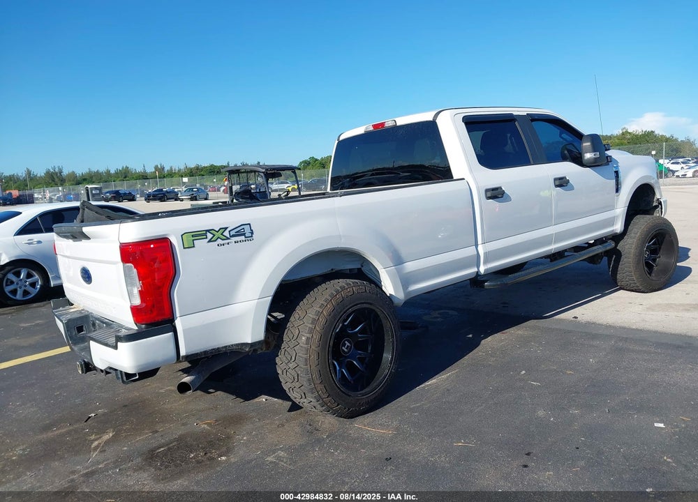 2018 FORD F-250 VIN: 1FT7W2B64JEB26408