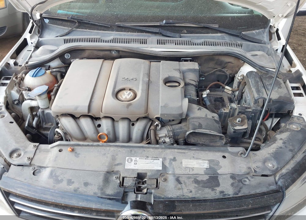 2013 VOLKSWAGEN JETTA VIN: 3VWLX7AJ1DM398764