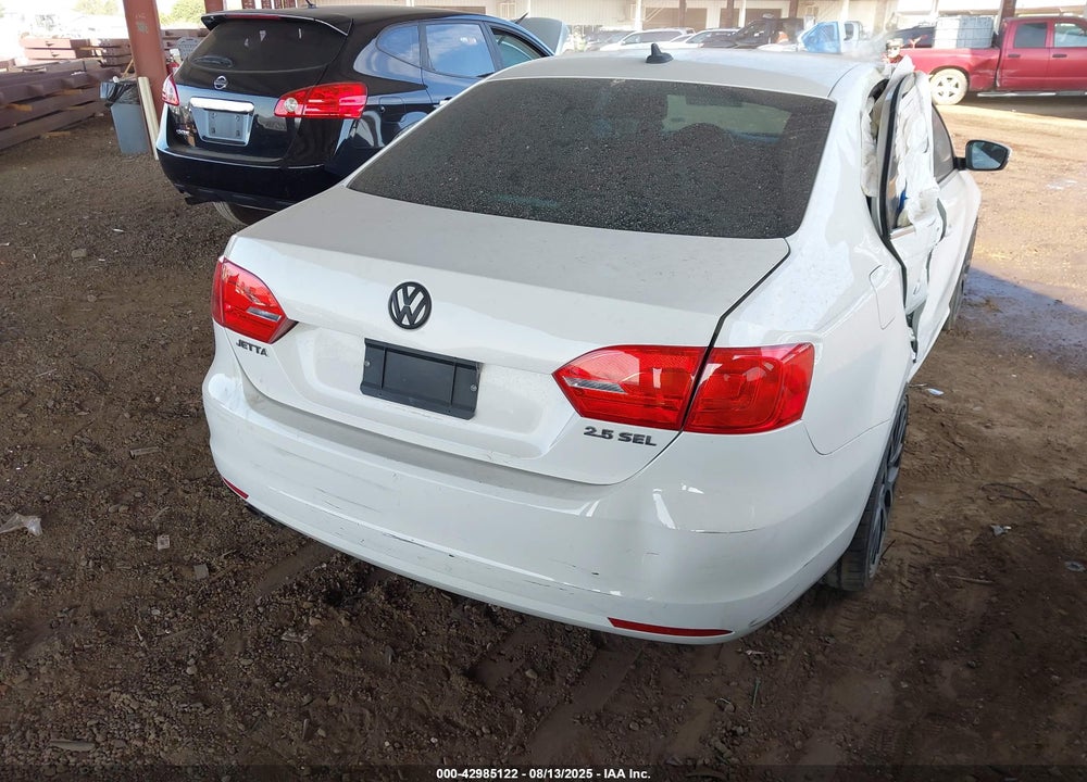 2013 VOLKSWAGEN JETTA VIN: 3VWLX7AJ1DM398764