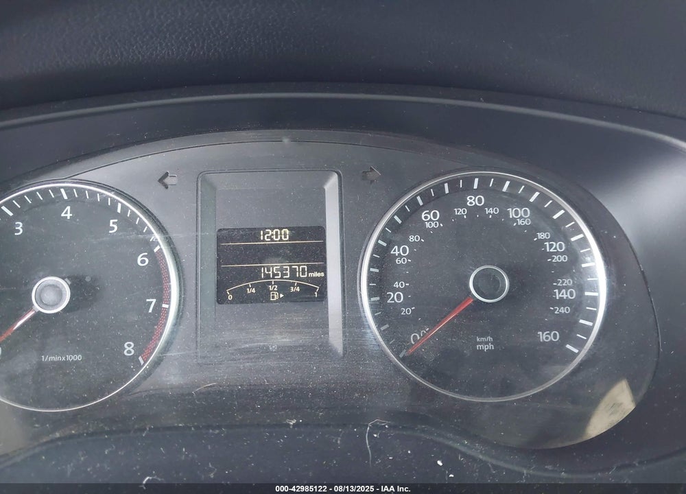 2013 VOLKSWAGEN JETTA VIN: 3VWLX7AJ1DM398764