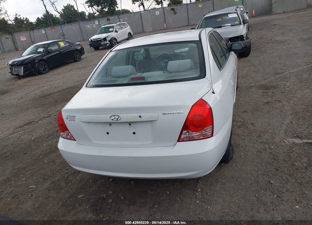 2006 HYUNDAI ELANTRA GLS/LIMITED VIN: KMHDN46D66U272876