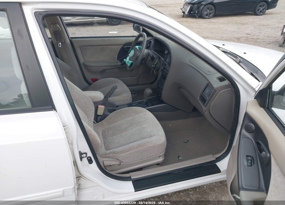 2006 HYUNDAI ELANTRA GLS/LIMITED VIN: KMHDN46D66U272876