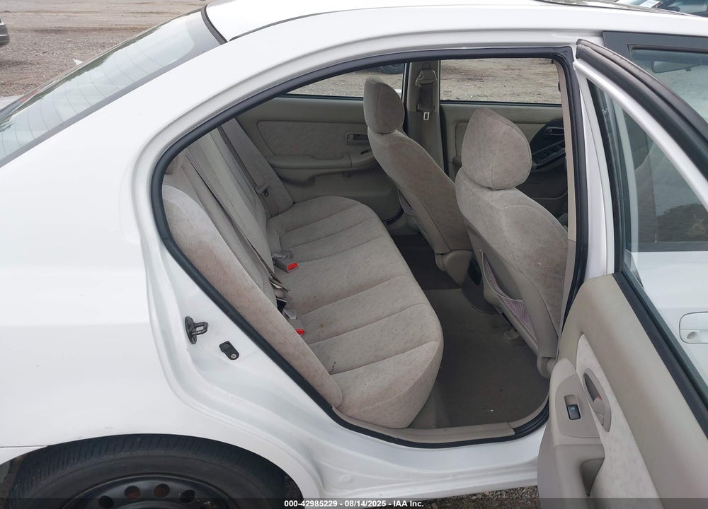 2006 HYUNDAI ELANTRA GLS/LIMITED VIN: KMHDN46D66U272876