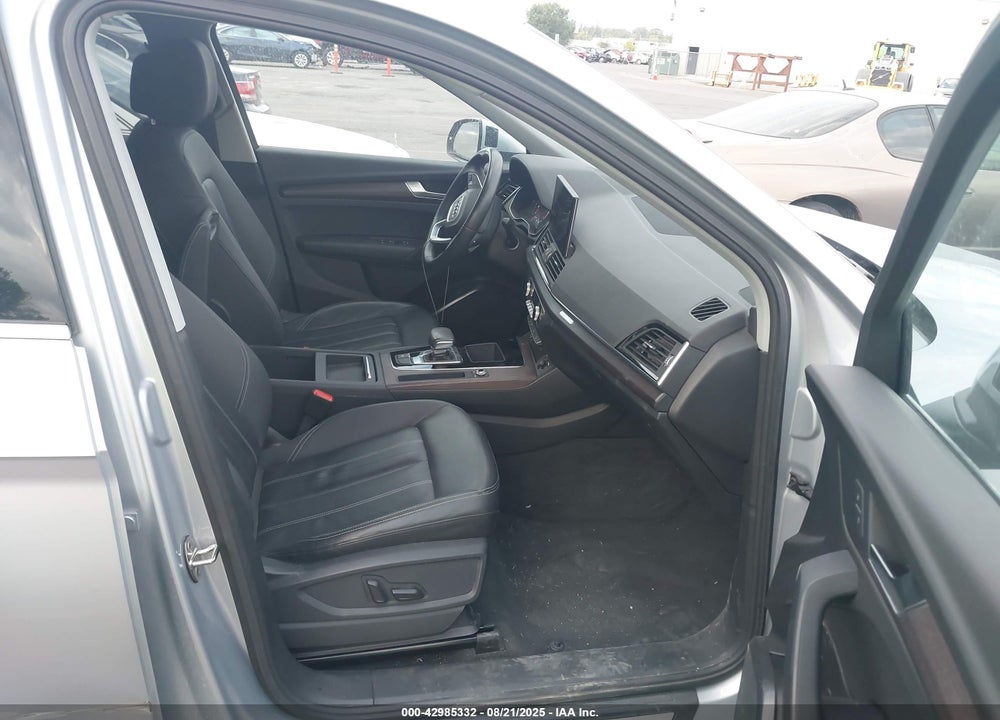 2021 AUDI Q5 VIN: WA1AAAFY6M2070689