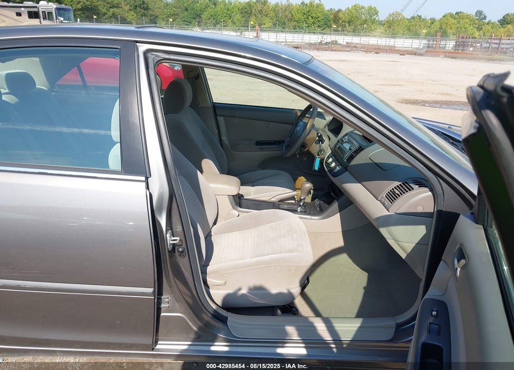 2005 TOYOTA CAMRY LE VIN: 4T1BE32K35U953095