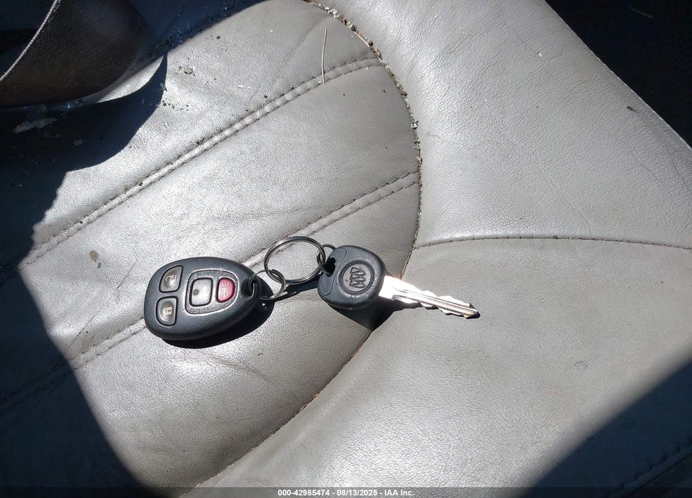2011 BUICK LUCERNE VIN: 1G4HC5EM3BU144023