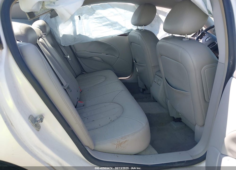 2011 BUICK LUCERNE VIN: 1G4HC5EM3BU144023