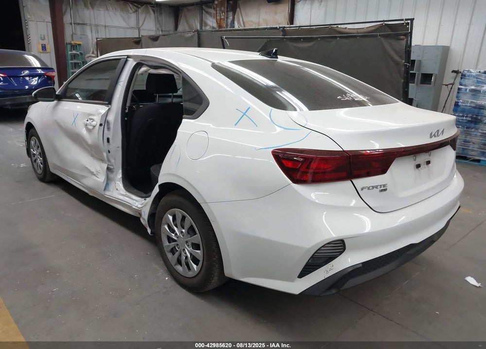 2022 KIA FORTE VIN: 3KPF24AD7NE447811