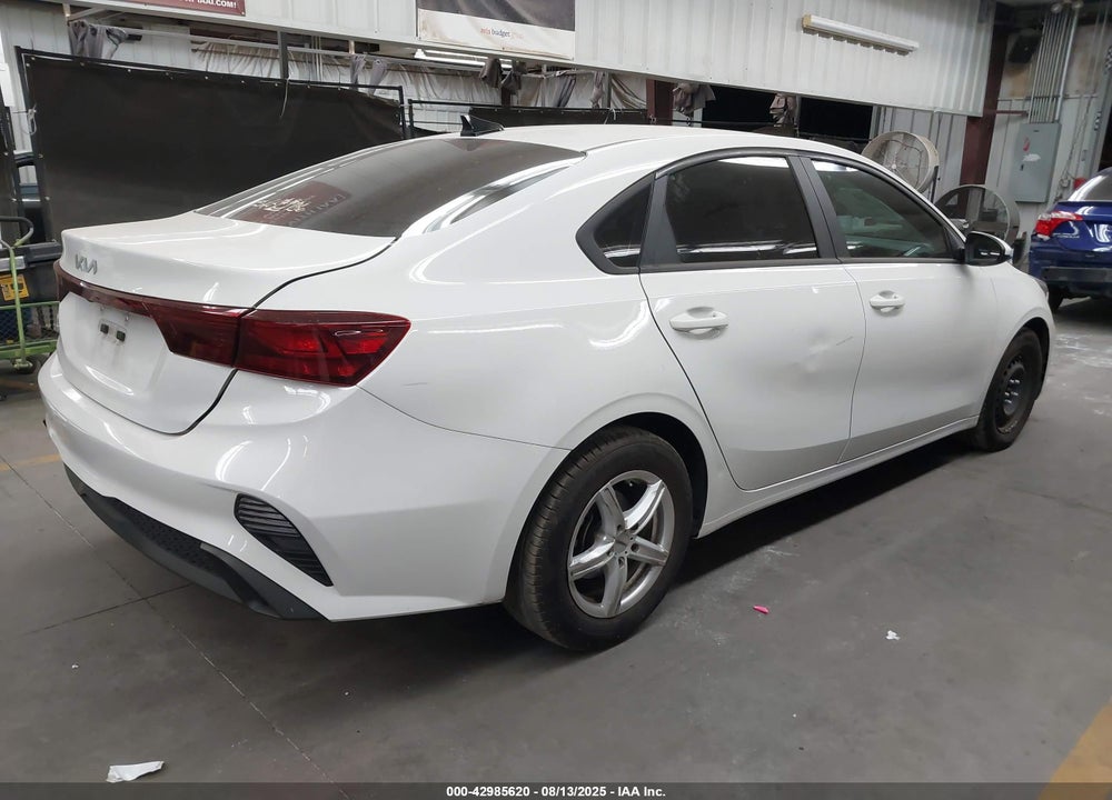 2022 KIA FORTE VIN: 3KPF24AD7NE447811