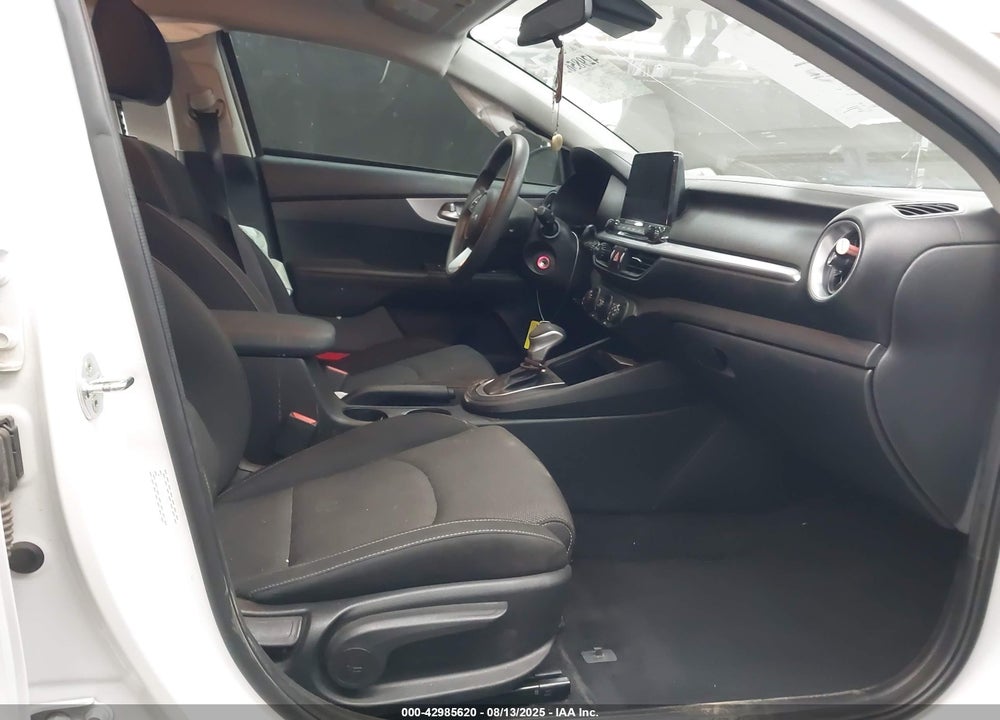 2022 KIA FORTE VIN: 3KPF24AD7NE447811