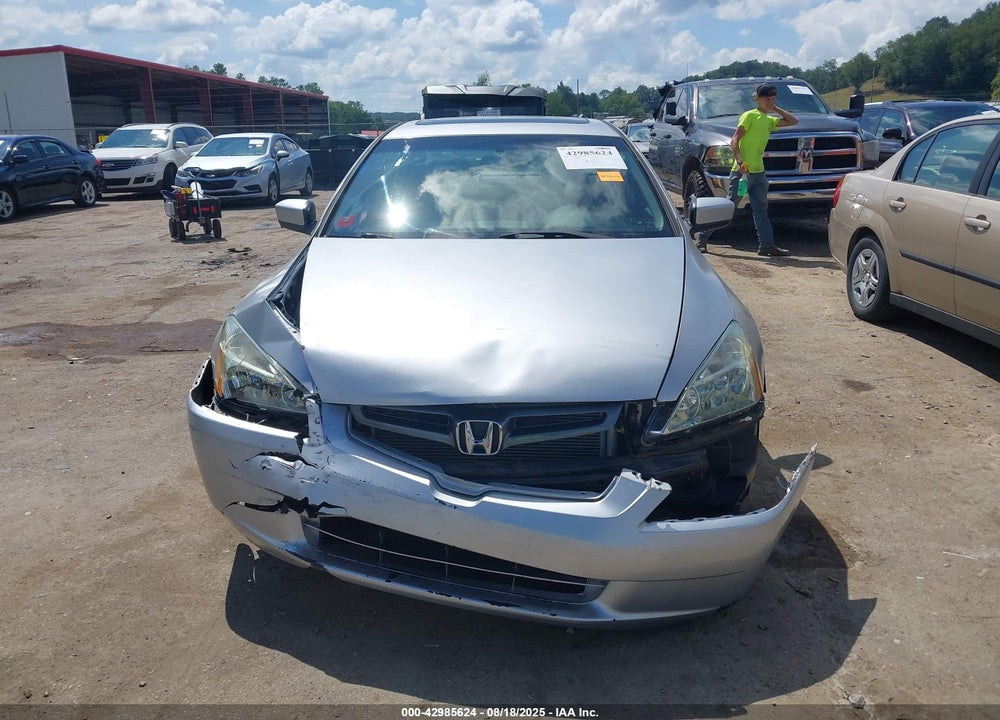 2003 HONDA ACCORD 2.4 EX VIN: JHMCM56613C060431