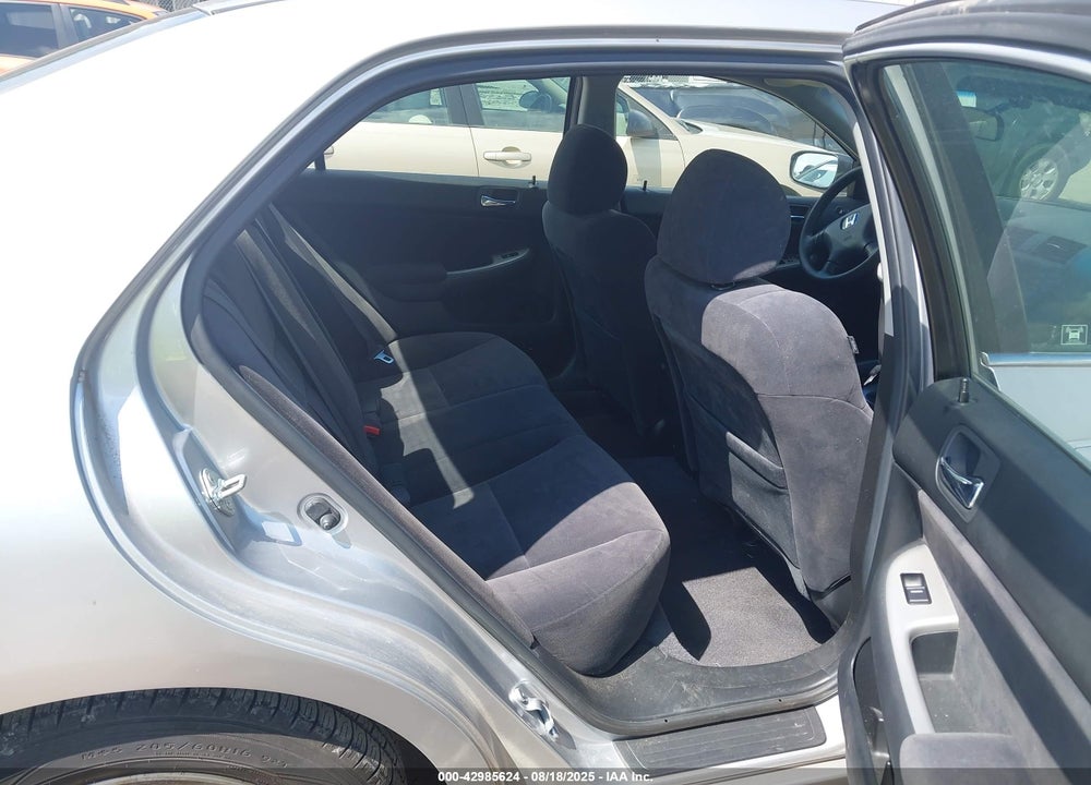 2003 HONDA ACCORD 2.4 EX VIN: JHMCM56613C060431