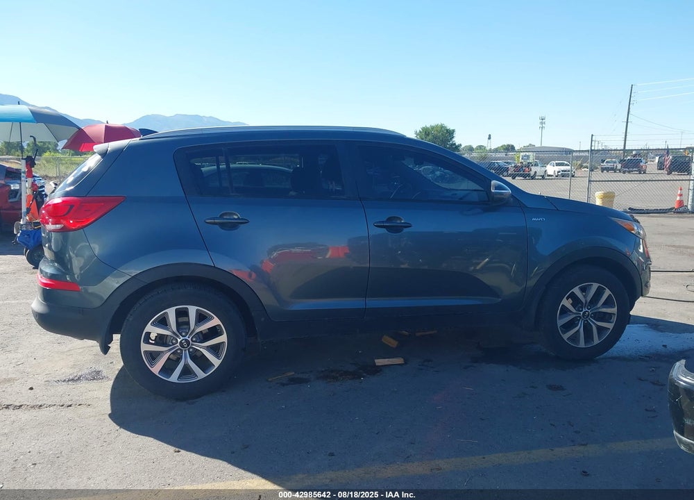 2014 KIA SPORTAGE VIN: KNDPBCAC2E7604828