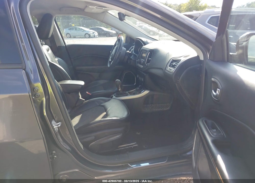 2018 JEEP COMPASS VIN: 3C4NJDBB3JT435723