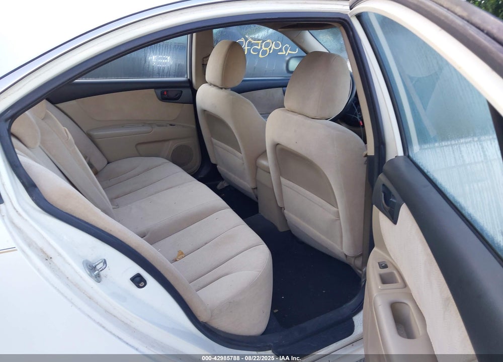 2009 KIA OPTIMA VIN: KNAGE228795338054