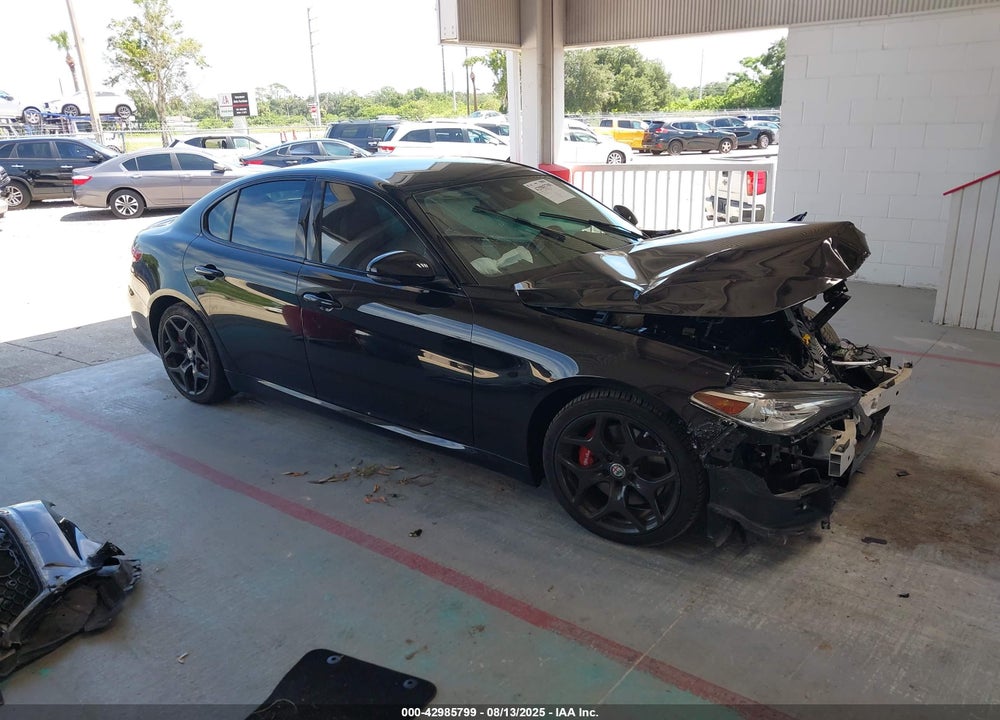 2020 ALFA ROMEO GIULIA SPORT RWD VIN: ZARFAMAN7L7625649