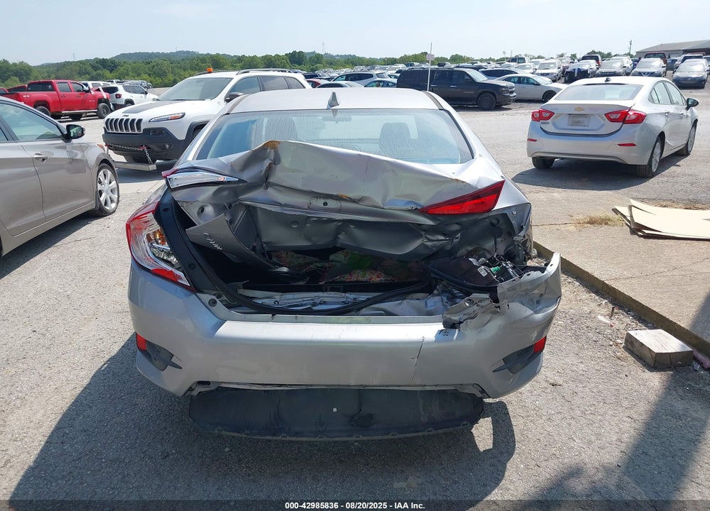 2018 HONDA CIVIC VIN: 2HGFC2F83JH526146