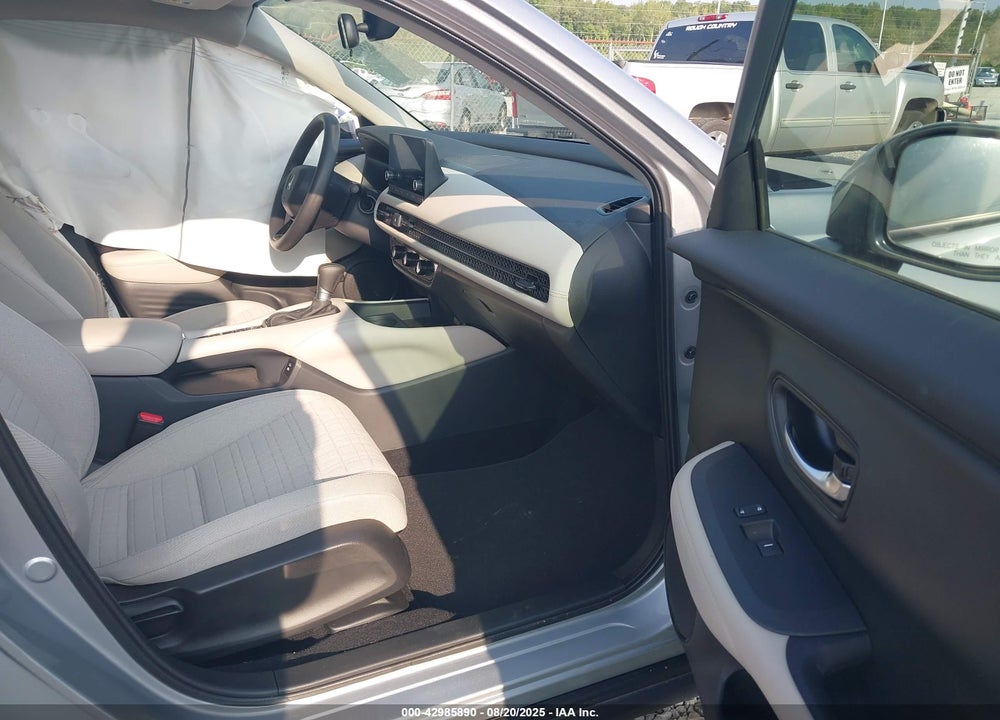 2025 HONDA HR-V 2WD LX VIN: 3CZRZ1H34SM757365