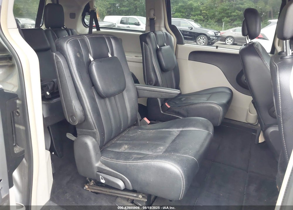 2016 CHRYSLER TOWN & COUNTRY TOURING VIN: 2C4RC1BG2GR229665
