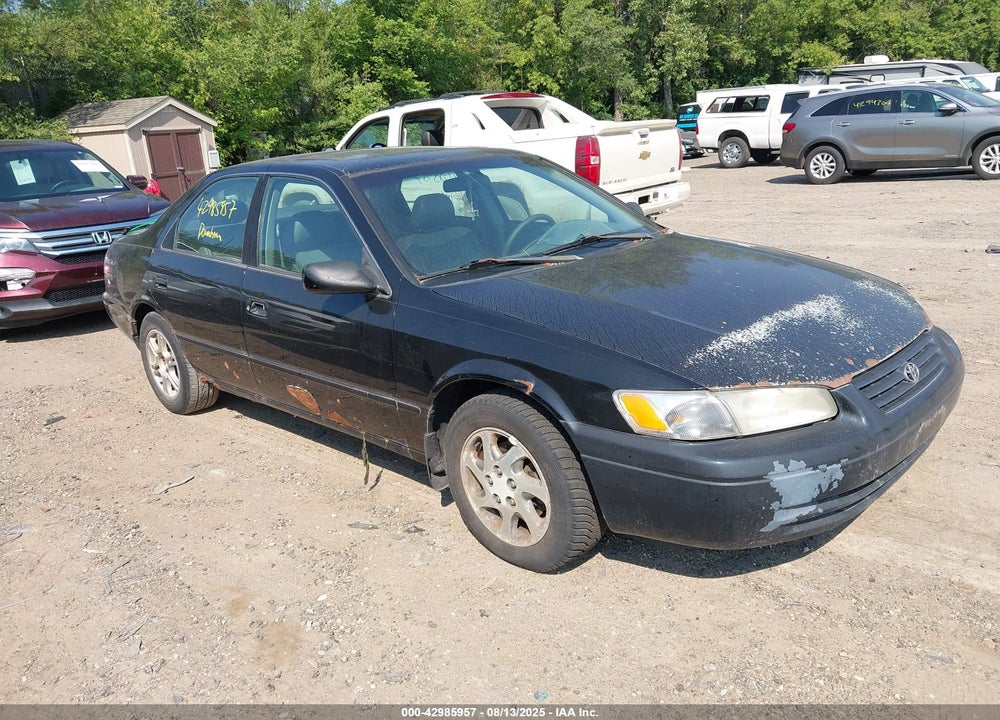2000 TOYOTA CAMRY LE VIN: JT2BG22K1Y0433460
