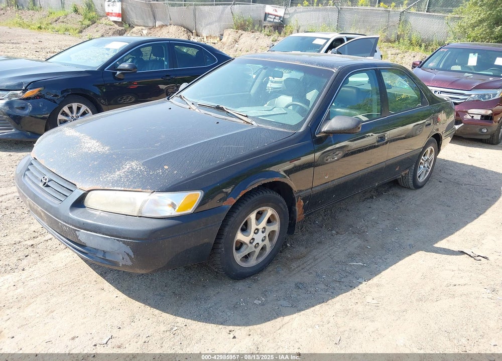 2000 TOYOTA CAMRY LE VIN: JT2BG22K1Y0433460