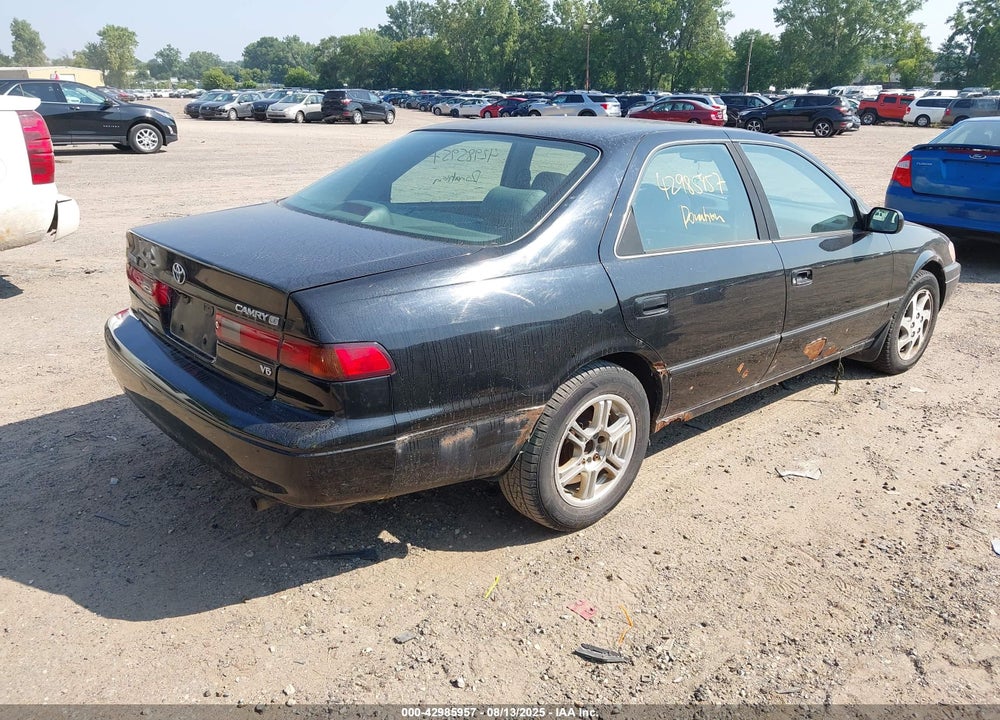 2000 TOYOTA CAMRY LE VIN: JT2BG22K1Y0433460