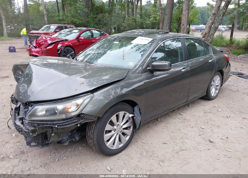 2013 HONDA ACCORD VIN: 1HGCR2F84DA033290