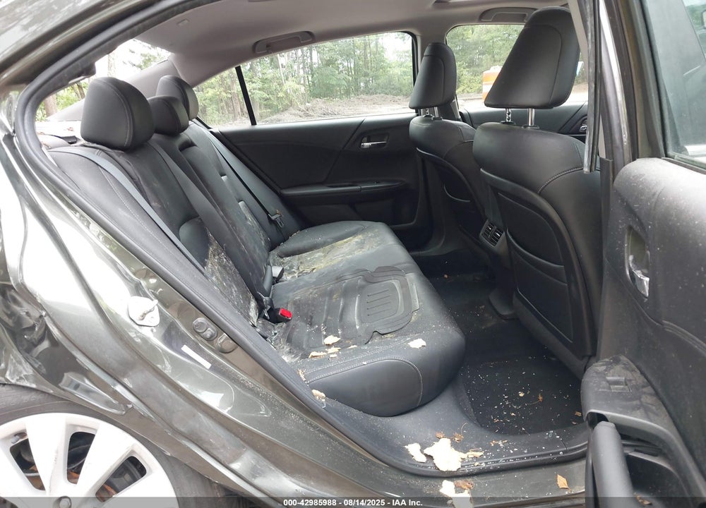 2013 HONDA ACCORD VIN: 1HGCR2F84DA033290