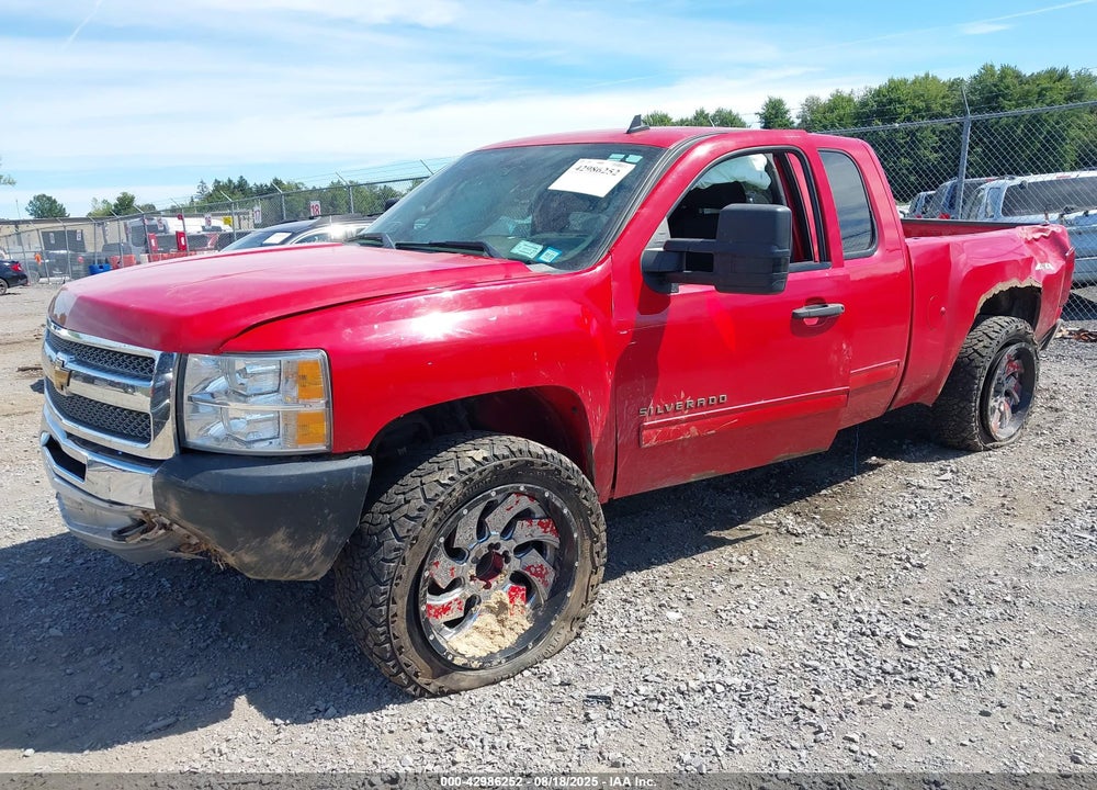 2013 CHEVROLET SILVERADO 1500 LT VIN: 1GCRKSE74DZ384403
