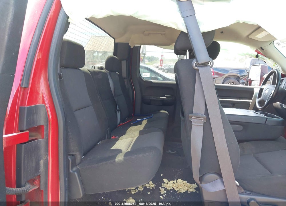 2013 CHEVROLET SILVERADO 1500 LT VIN: 1GCRKSE74DZ384403