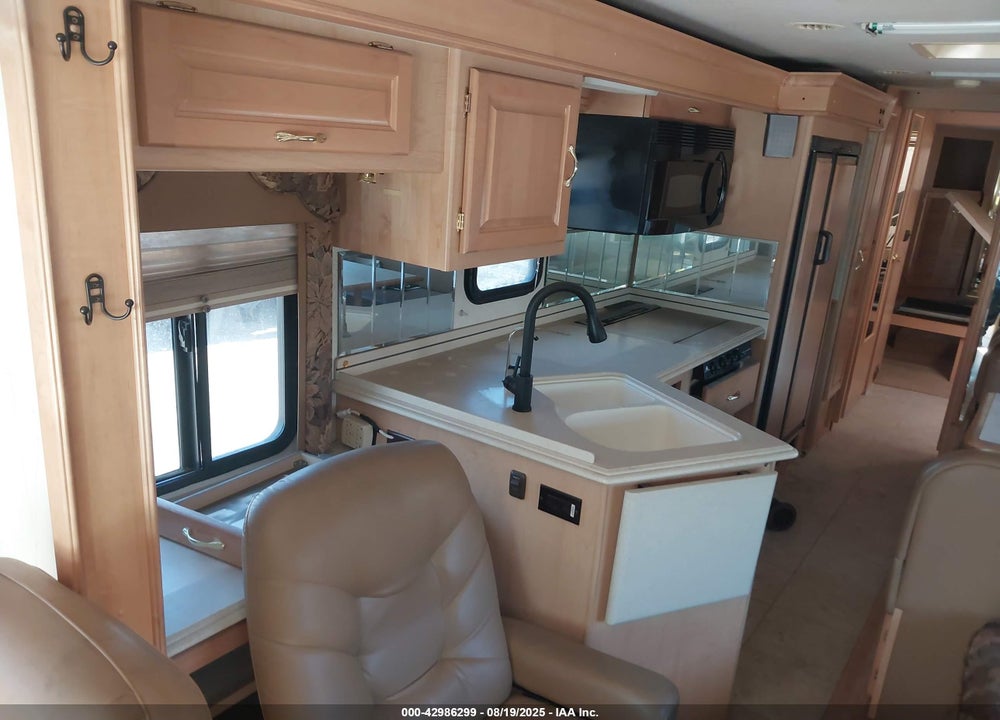 2004 FREIGHTLINER CHASSIS X LINE MOTOR HOME VIN: 4UZAAHDCX4CN53128