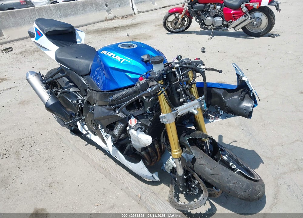 2025 SUZUKI GSX-R750 VIN: JS1GR7MA4S7100591