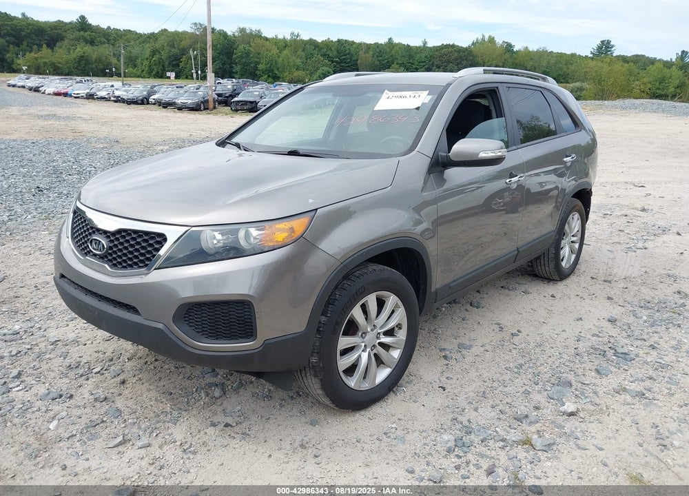 2011 KIA SORENTO VIN: 5XYKT4A24BG175503