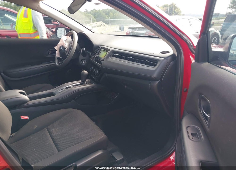 2017 HONDA HR-V VIN: 3CZRU5H3XHM722537