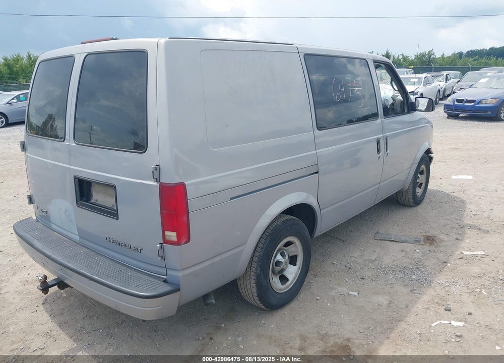 1999 CHEVROLET ASTRO VIN: 1GCDM19W0XB102514