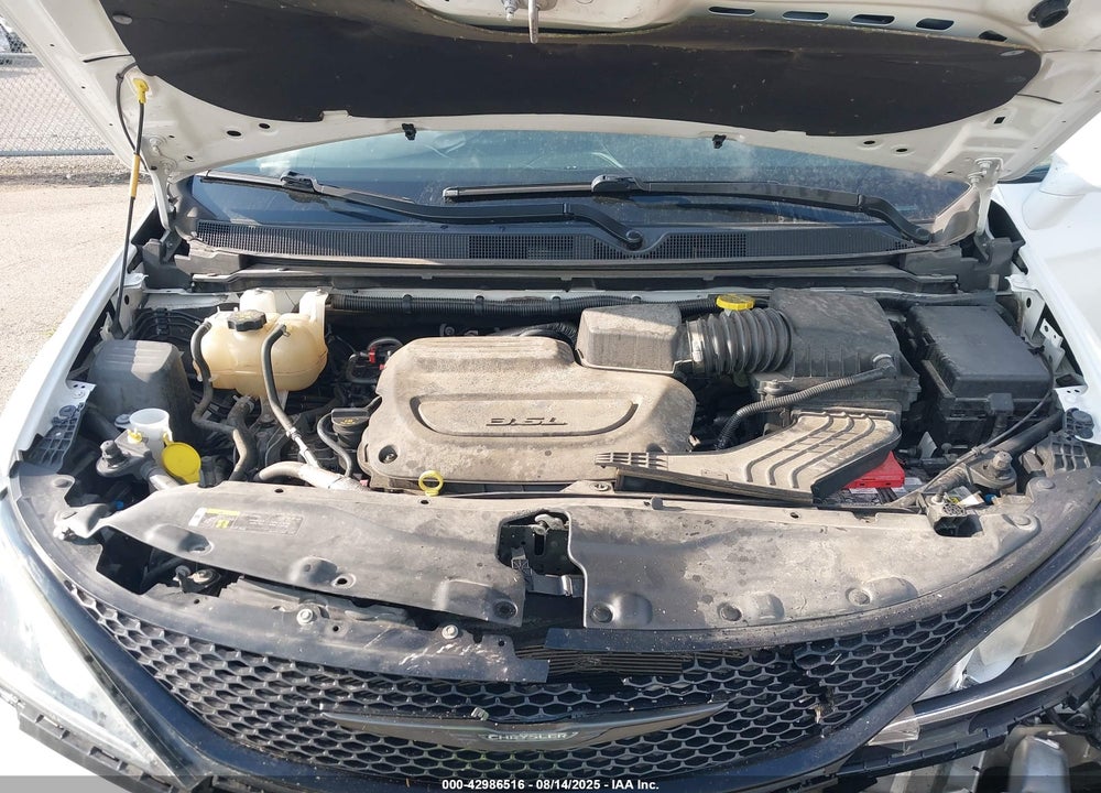 2019 CHRYSLER PACIFICA TOURING PLUS VIN: 2C4RC1FG6KR657970