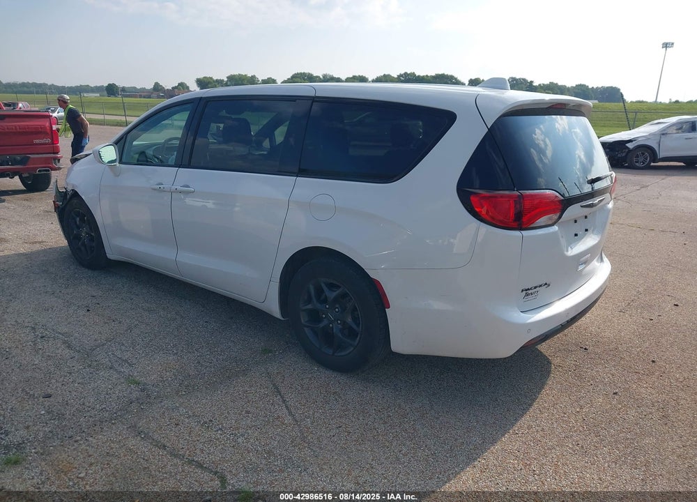 2019 CHRYSLER PACIFICA TOURING PLUS VIN: 2C4RC1FG6KR657970