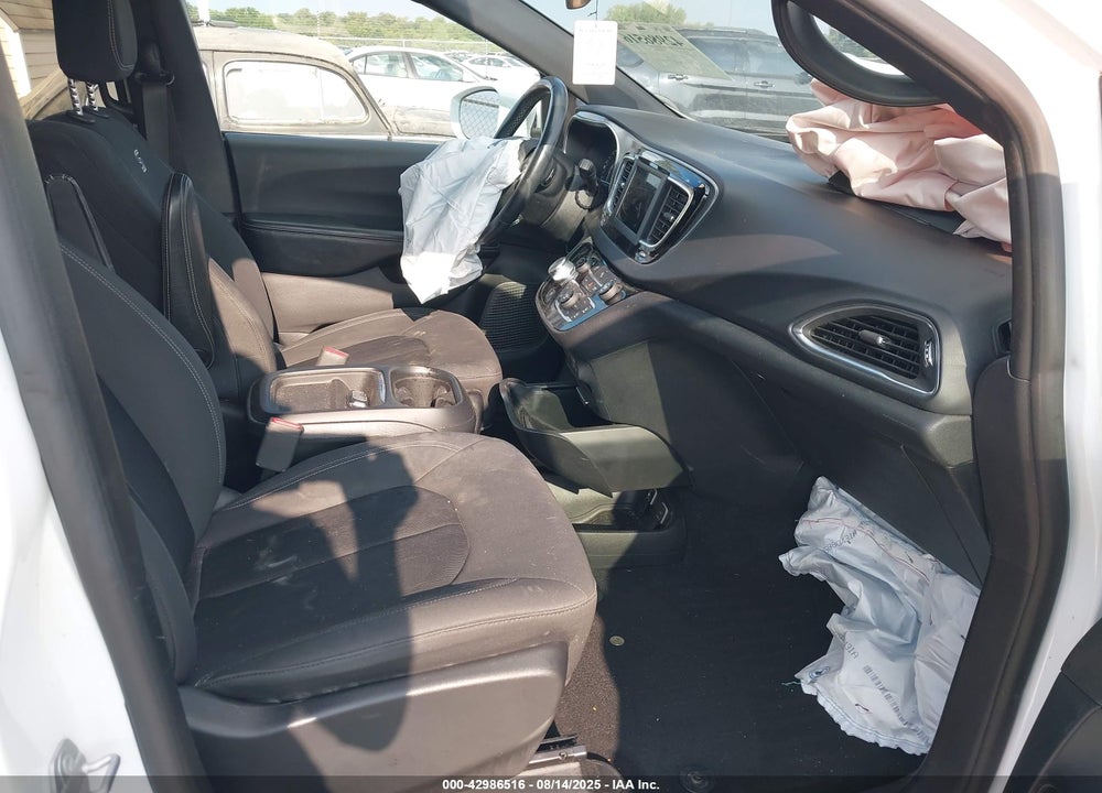 2019 CHRYSLER PACIFICA TOURING PLUS VIN: 2C4RC1FG6KR657970