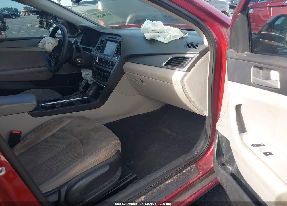 2016 HYUNDAI SONATA VIN: 5NPE24AF4GH339352