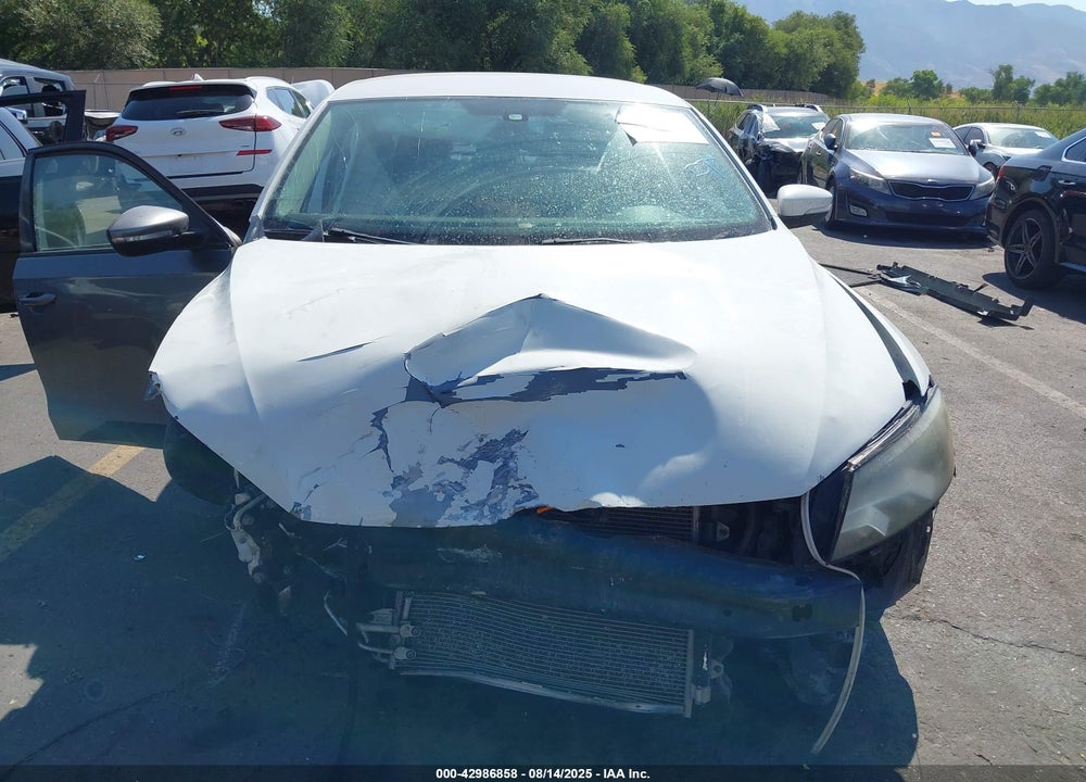 2013 VOLKSWAGEN PASSAT VIN: 1VWBP7A34DC090521