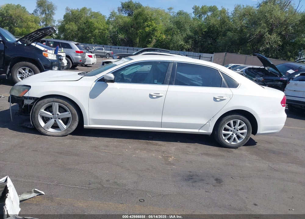 2013 VOLKSWAGEN PASSAT VIN: 1VWBP7A34DC090521