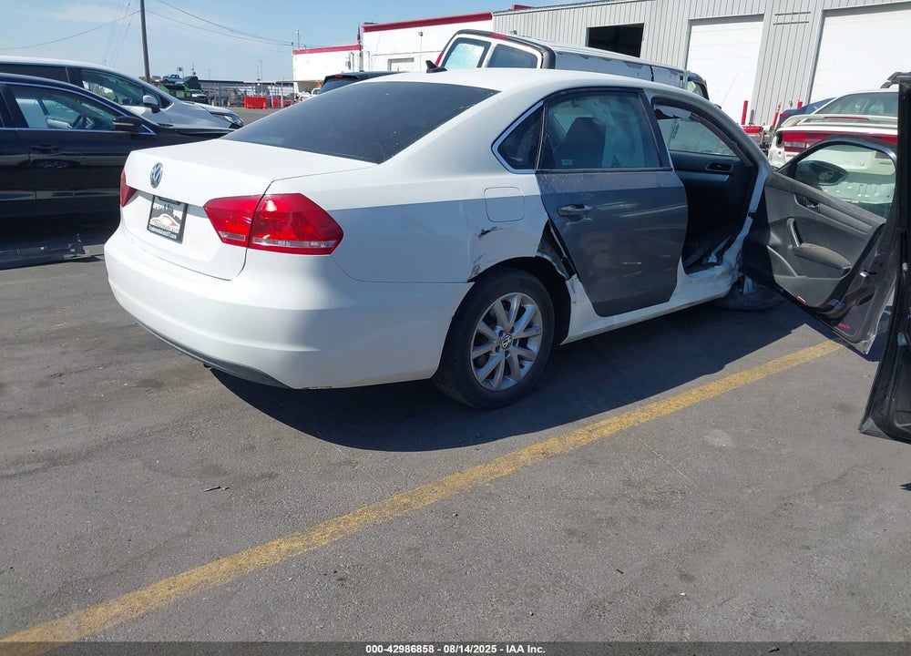 2013 VOLKSWAGEN PASSAT VIN: 1VWBP7A34DC090521